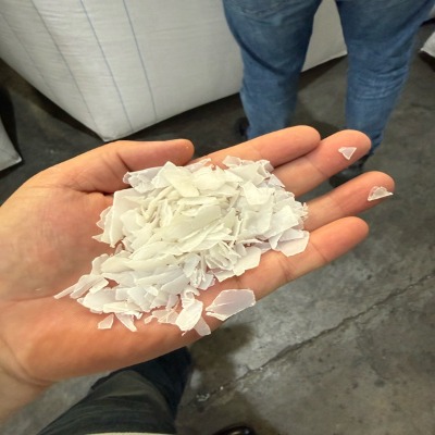 What is r-HDPE Flakes | Definition & Uses of PCR HDPE Flakes - Swanpoly